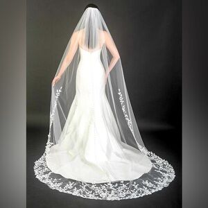 Cathedral Veil- Ivory
